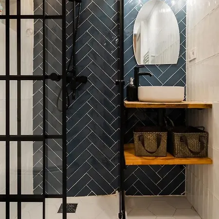 Rope Street Estate Picturesque