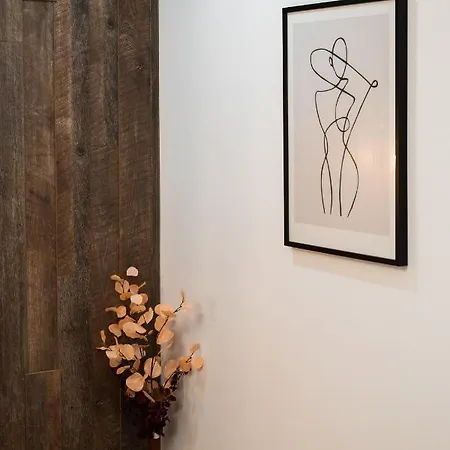 Rope Street Estate Picturesque *