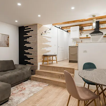 Apartment Rope Street Estate Picturesque Brasov