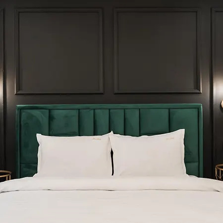 Rope Street Estate Picturesque