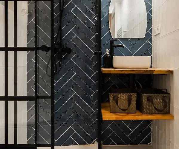 Rope Street Estate Picturesque