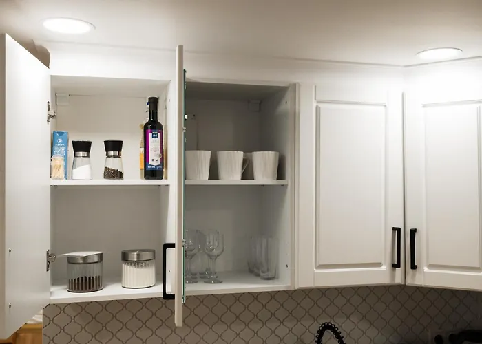 Rope Street Estate Picturesque