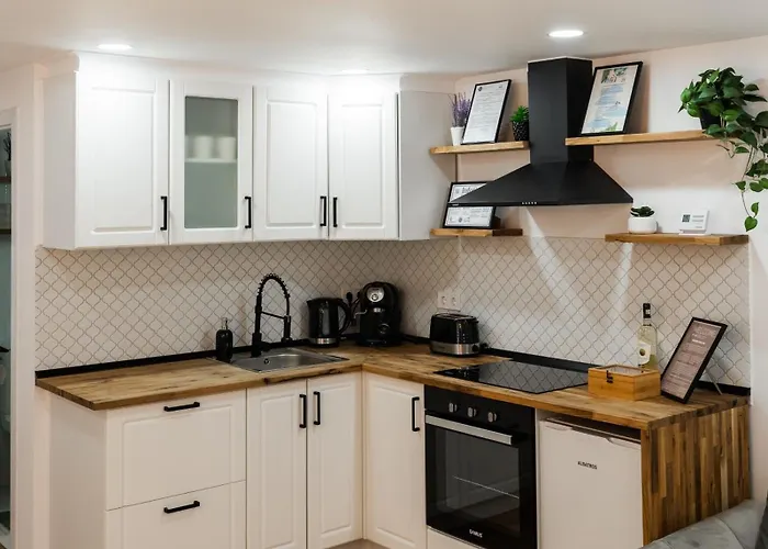 Rope Street Estate Picturesque *