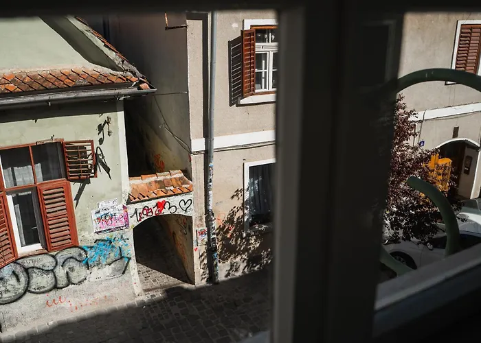 Rope Street Estate Picturesque Braszów