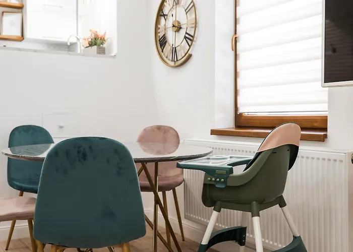 Rope Street Estate Picturesque